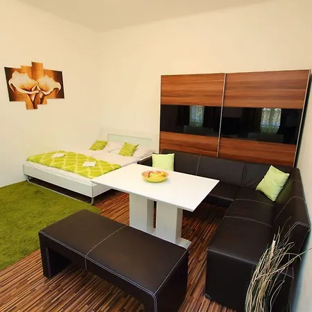 Simmering Apartmán *